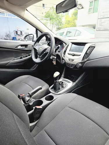 Chevrolet Cruze 1.4 Ls Mt
