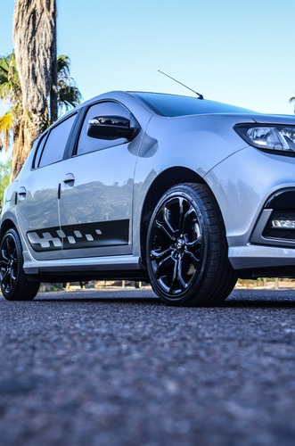 Imagen 18 de 23 de Renault Sandero 2017 2.0 Rs 145cv
