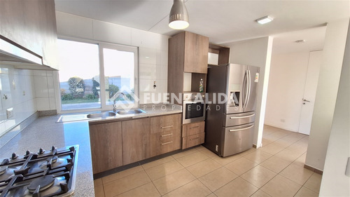Casa En Venta De 4 Dorm. En Puente Alto, Ymg