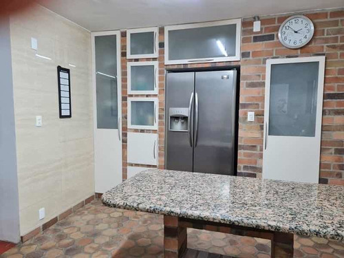 Imagen 3 de 10 de Impecable Quinta En Venta, Urb Lomas De La Trinidad