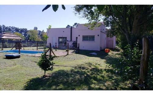 Imagen 5 de 13 de Hermosa Casa Quinta Sobre Lote De 2085 Mts2. Pontevedra