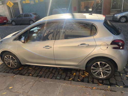 Peugeot 208 1.6 Feline 2018