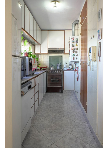 Departamento De 4 Dormitorios Con Cochera- Vista Parcial Al Río