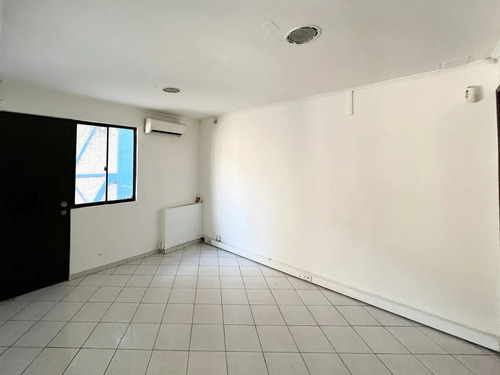 Arriendo Galpón 450 Mts En Balmaceda, Santiago