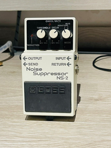 Pedal De Efecto Compacto Boss Noise Suppressor Ns-2