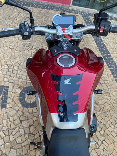Imagem 2 de 9 de Cb 1000 2019