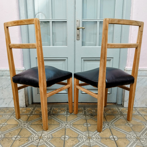 Sillas Macizas De Comedor Tapizadas Cuerina Precio X Par Liso Beige Negro (Usado)