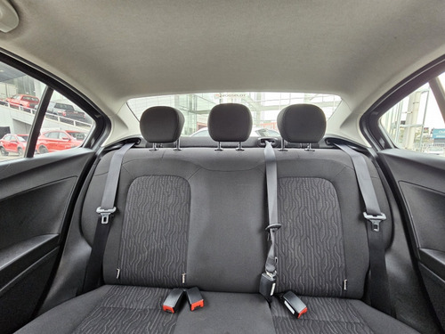 Fiat Cronos CRONOS DRIVE 1.8 AT