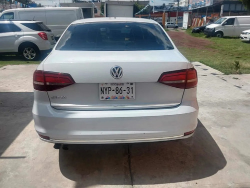 Imagen 5 de 11 de Vw Jetta Trendline 2017 Plata Blanco Garantia