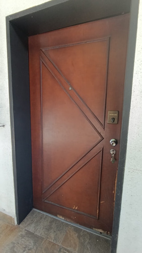 Aparto-casa, Remodelado, Amoblado Y Equipado En La Urb. Alta Florida (planta Alta)