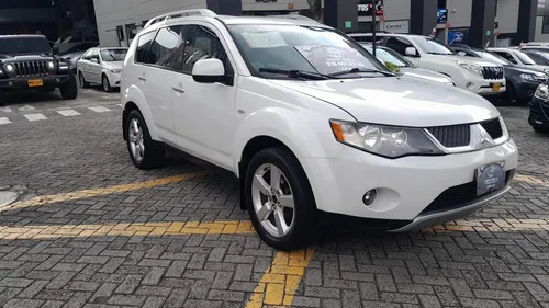 Mitsubishi Outlander 3.0 4X4 At