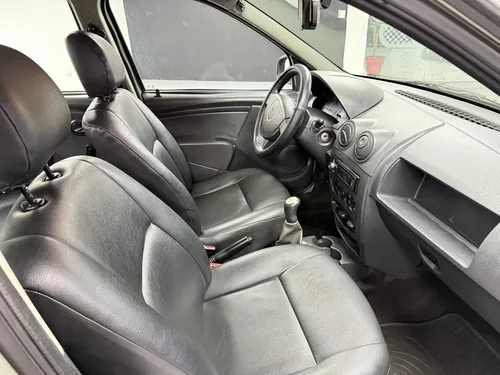 Renault Logan 1.4 Entry Familier Fii