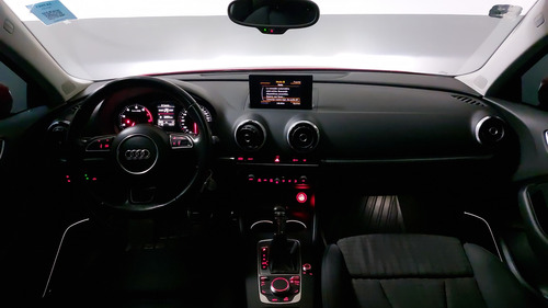 Audi A3 1.8 TFSI ATTRACTION S TRONIC