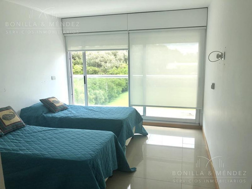 Silente, Torre I, 2 Dormitorios En Suite, Toilette, Garage En Sub Suelo, Dependencia Externa