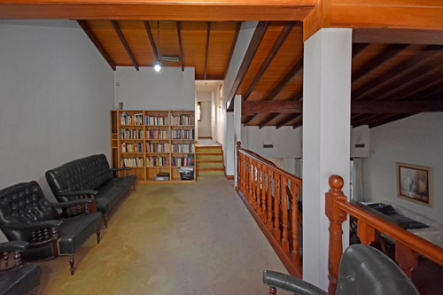 Venta Casa 6 Amb Jardin Y Pileta Parque Patricios