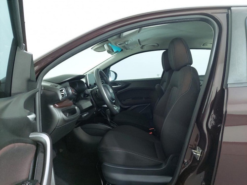 Imagem 10 de 15 de 152690 - Fiat Cronos 2019 Com Garantia