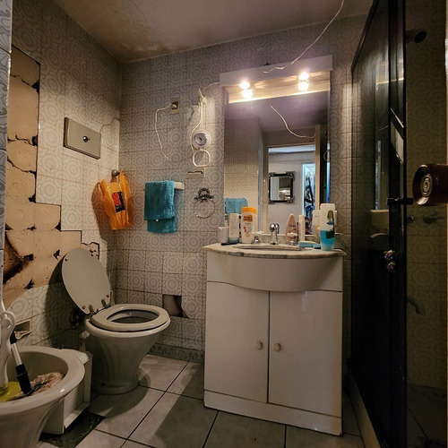Imagen 11 de 22 de Venta Apartamento Centro A Reciclar 3 Dormitorios, 2 Baños Y Servicio Completo.