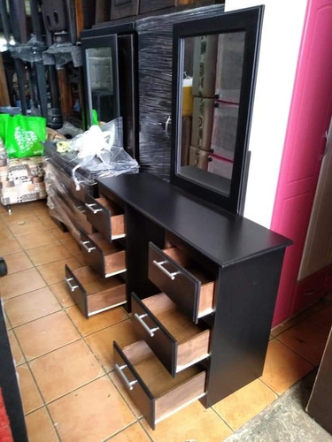 Coqueta Eco En Pino; Comoda Mi Mueble Desde: 70063514