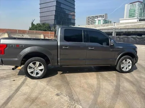 Ford Lobo Platinum Crew Cab 4x4