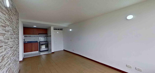 Apartamento Para Venta En Ciudad Techo  (16286836099).