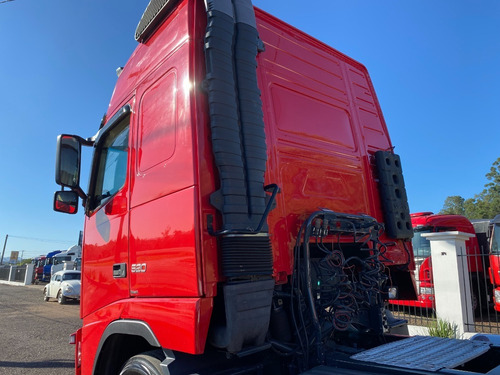 Imagem 5 de 14 de Volvo Fh 520 6x4 2010 Globetrotter Manual Revisado Completo