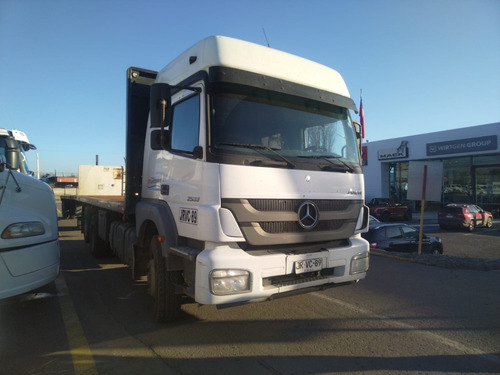Camion Mercedes 2533, Año 2017, Carroceria Plana
