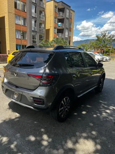 Renault Stepway 1.6 Intense Automática
