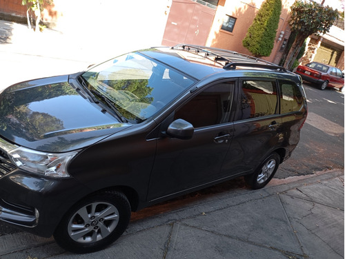 Toyota Avanza Xle Automática  Impecable Factura Original 