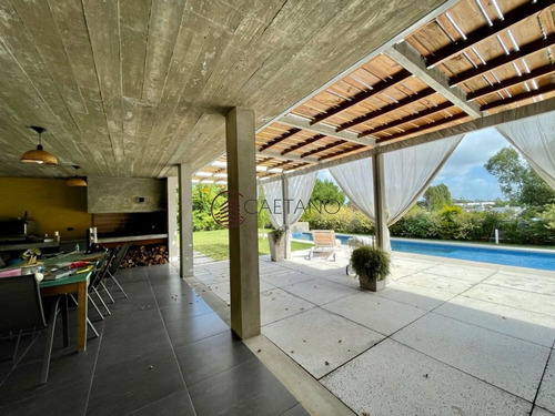 Imagen 26 de 26 de Excepcional Y Practica Casa De Dos Plantas En Residencia Privada! - Punta Del Este La Residence