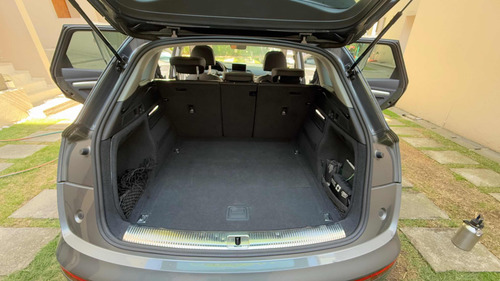 Audi Q5 2.0 L T Dynamic Dsg