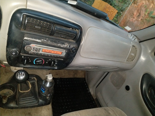 Imagem 8 de 9 de Ford Ranger Xl