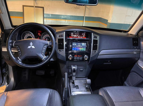 Mitsubishi Pajero Full 3.8 HPE 4X4 V6 24V GASOLINA 4P AUTOMÁTICO