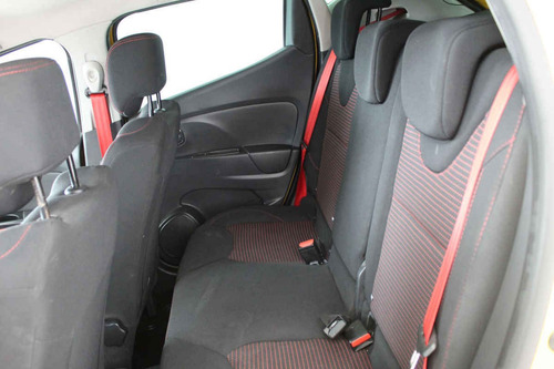 Imagen 10 de 15 de Renault Clio 2015 4 Cilindros