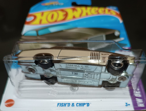 Hot Wheels Fish'd & Chip'd Treasure Hunt Th Serie Básicos Hw Marrón Oscuro