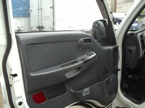 Kia Bongo 2.5 Std 4x2 Rs Turbo C/ Carroceria 2p 2014