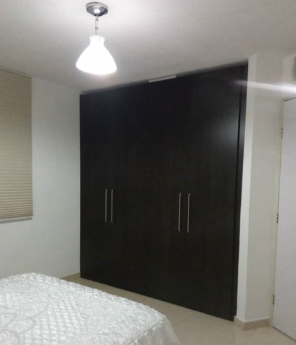Imagen 8 de 18 de Apartamento En Playa Guaica. Lecheria