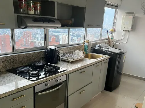 Apartamento En Venta En Los Balsos. Cod V776125