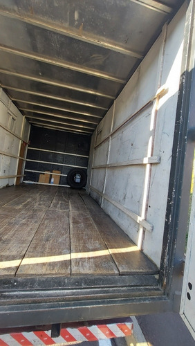 Imagem 13 de 25 de Iveco 3515 Baú De 4.50 Carga Seca