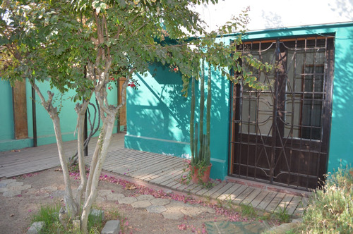 Casa Vintage Preciosa Con Ubicación Privilegiada