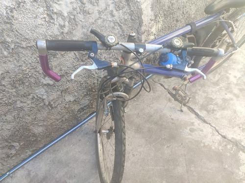 Bicicleta Mountain Bike