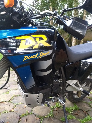 Imagem 2 de 10 de Suzuki Dr800