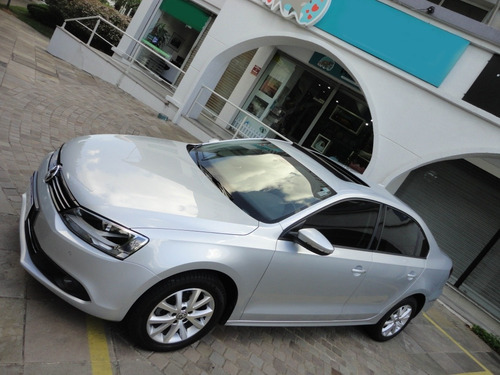 Volkswagen Jetta 2013 2.0 Comfortline Flex 4p Automática
