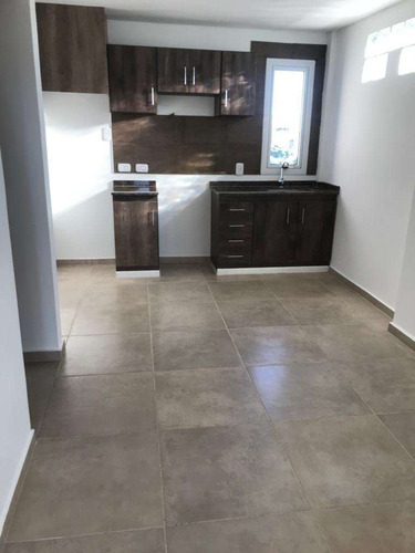 Imagen 1 de 12 de Vendo Dto De 1 Dorm Céntrico, Posadas -ada-