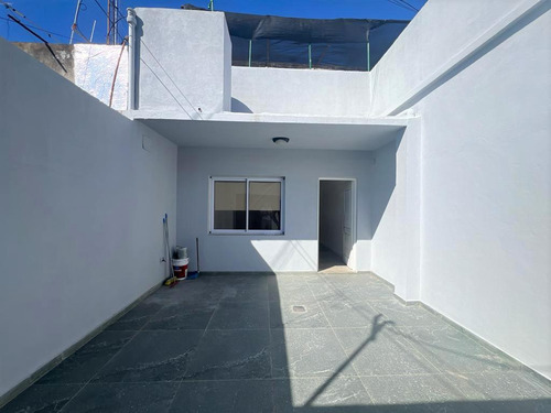 Departamento En San Justo Centro - 2 Dormitorios - Cochera -