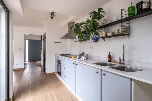 Imagen 10 de 27 de Exquisita Y Remodelada En Pasaje Cerrado (casa La Aurora)