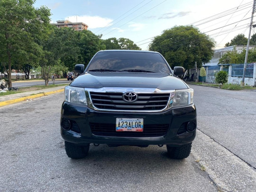 Imagen 2 de 9 de Toyota Hilux 2.7