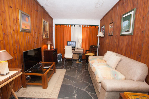 Venta Casa+gran Deposito+apto Lomas De Solymar