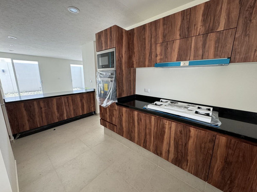 Ambiente Tranquilo- La Vista Residencial