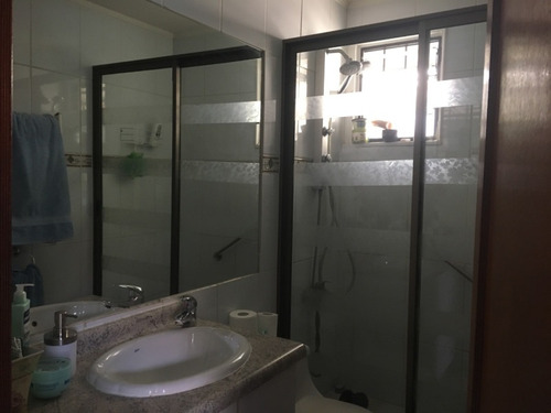 Imagen 6 de 10 de Casa En Venta En Las Condes
