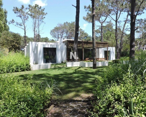 Casa A La Venta En La Barra- Ref: 4177